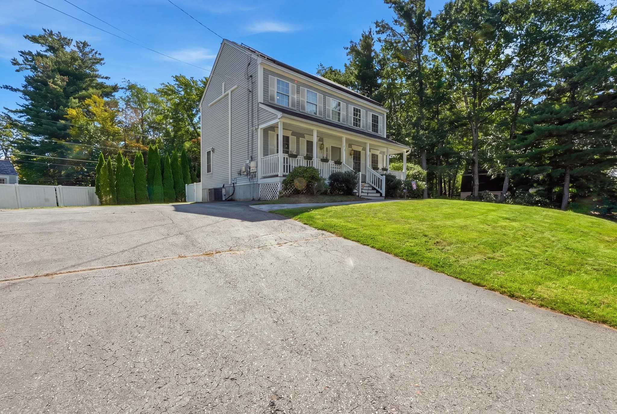 Single Family Residence at 305 Mount Vernon St, Fitchburg MA 01420, Fitchburg, photo 4 of 37