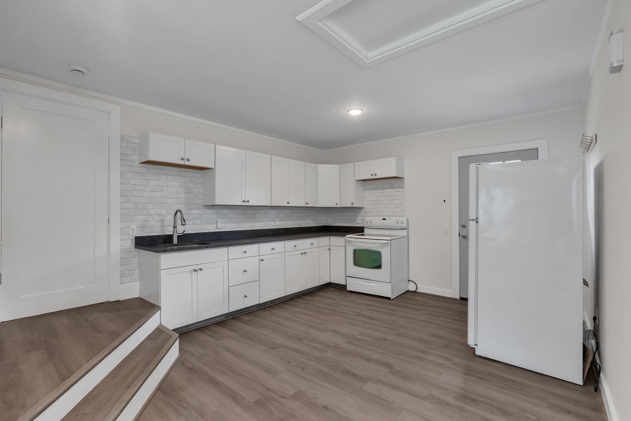 Single Family Residence at 10 Briggs Ln, Marion MA 02738, Marion, photo 23 of 42