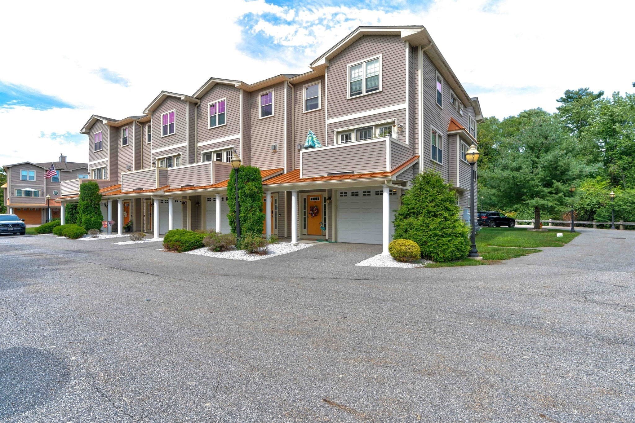 Condominium at 74 West St # 13, Attleboro MA 02703, Attleboro, photo 2 of 42
