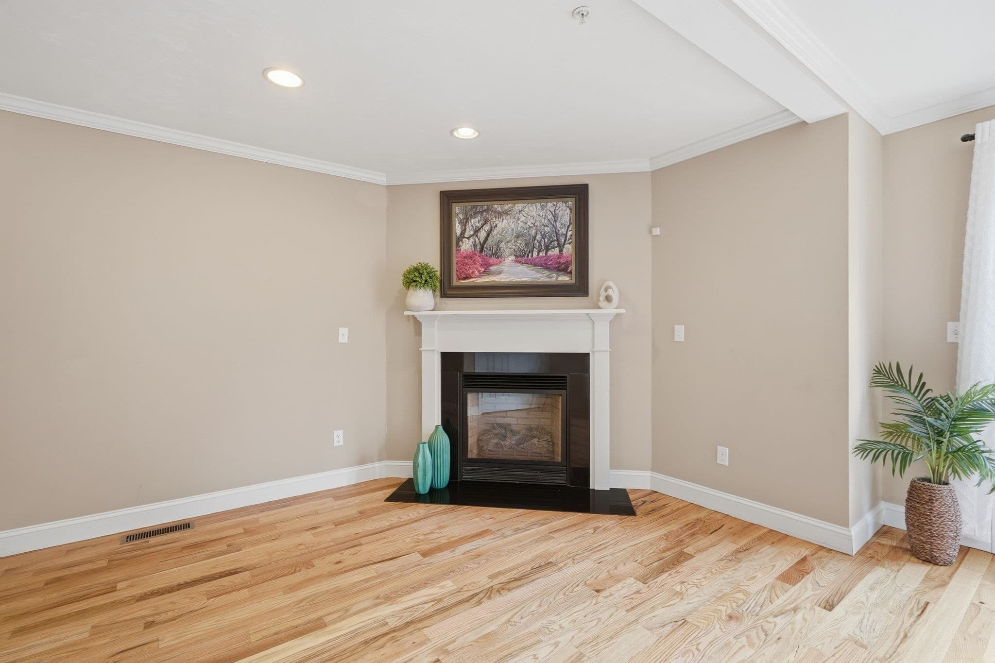Condominium at 74 West St # 13, Attleboro MA 02703, Attleboro, photo 12 of 42