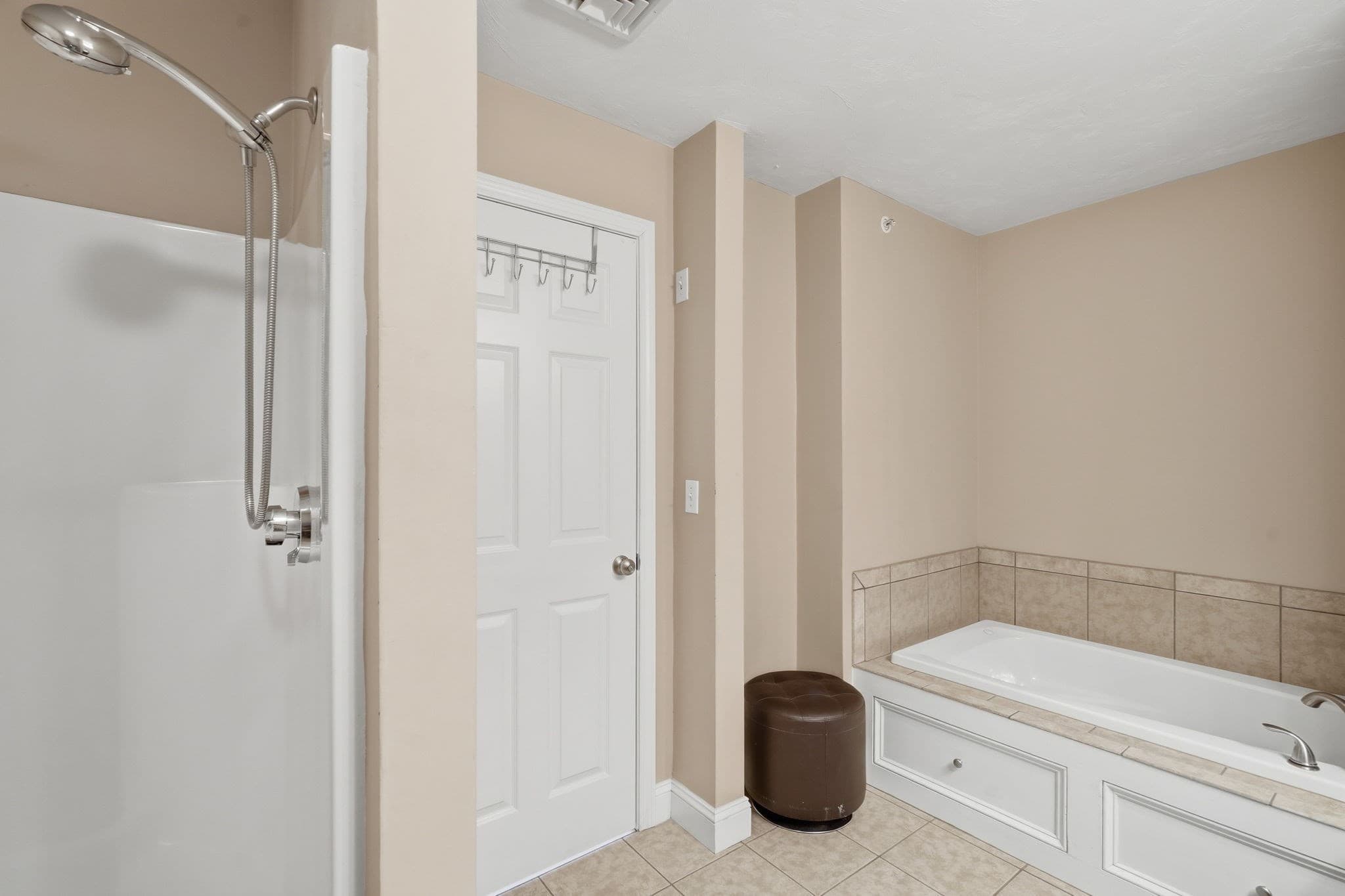 Condominium at 74 West St # 13, Attleboro MA 02703, Attleboro, photo 28 of 42