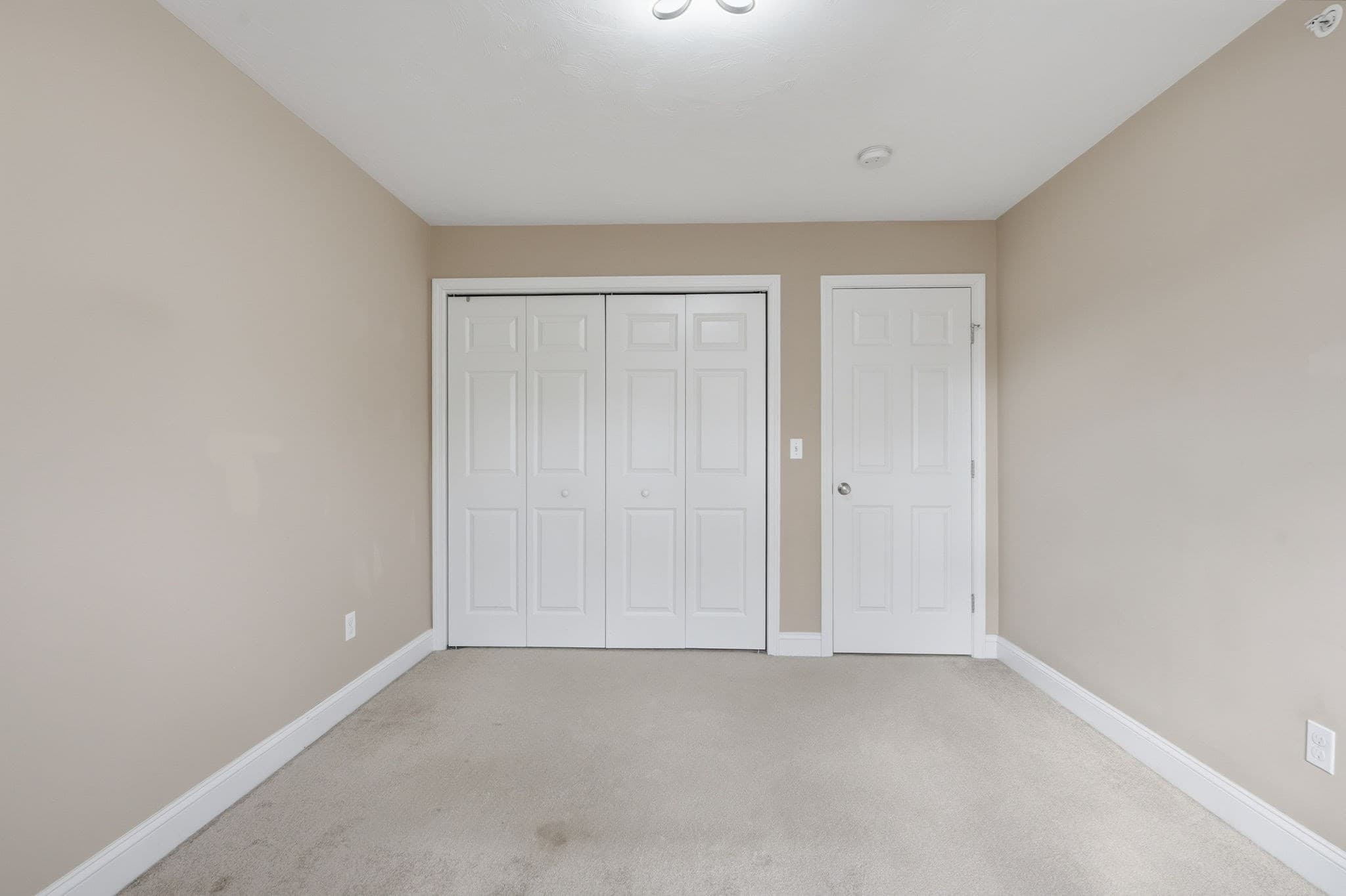 Condominium at 74 West St # 13, Attleboro MA 02703, Attleboro, photo 35 of 42