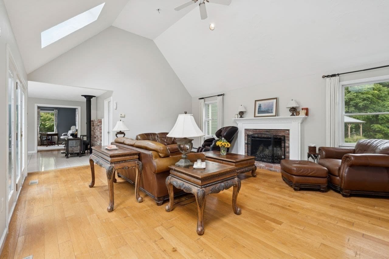 Single Family Residence at 52 Moore Ln, Northborough MA 01532, Northborough, photo 13 of 41