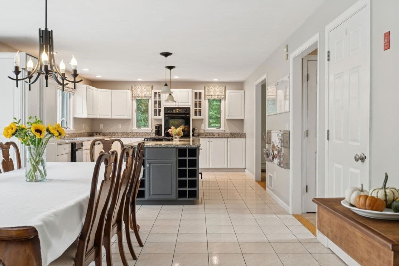 Single Family Residence at 52 Moore Ln, Northborough MA 01532, Northborough, photo 9 of 41