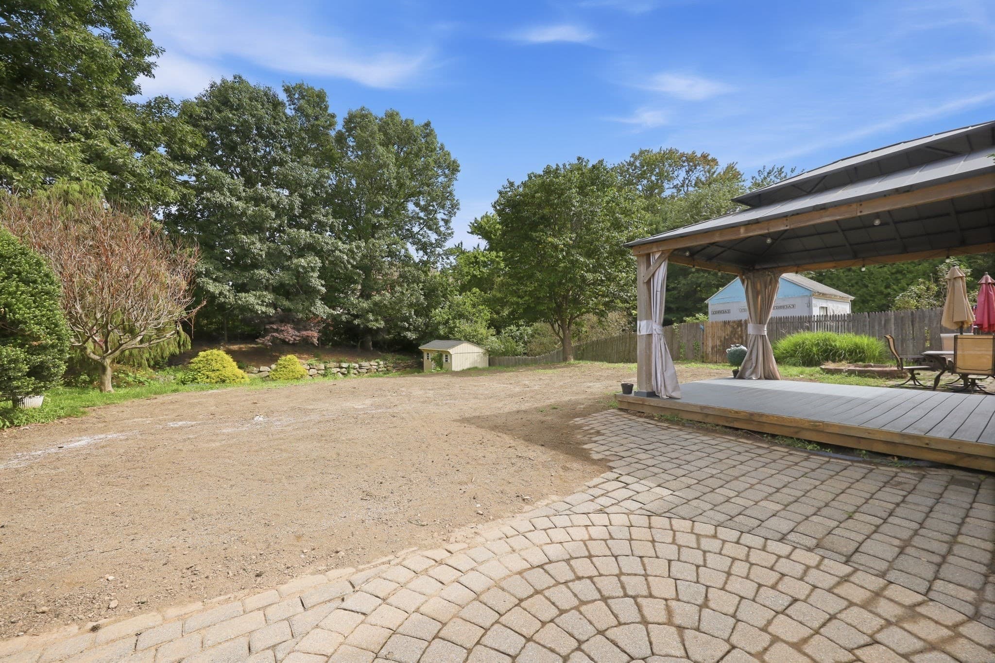 Single Family Residence at 5 Timber Ln, Holyoke MA 01040, Holyoke, photo 8 of 32