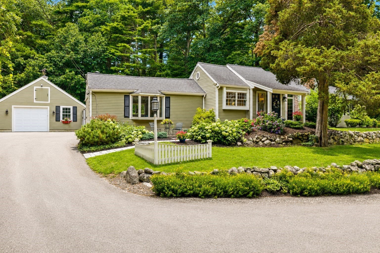 Single Family Residence at 781 Ferry St, Marshfield MA 02050, Marshfield, photo 2 of 41
