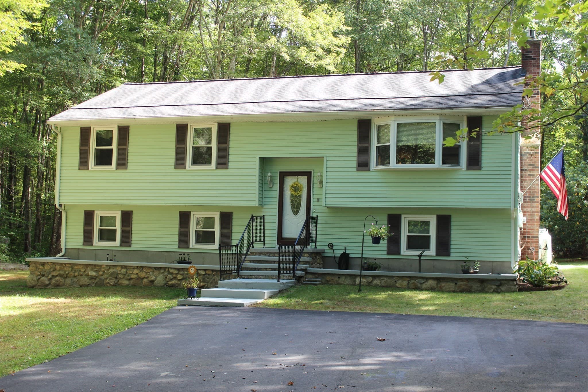 16 Wallum Lake Rd, Douglas MA 01516