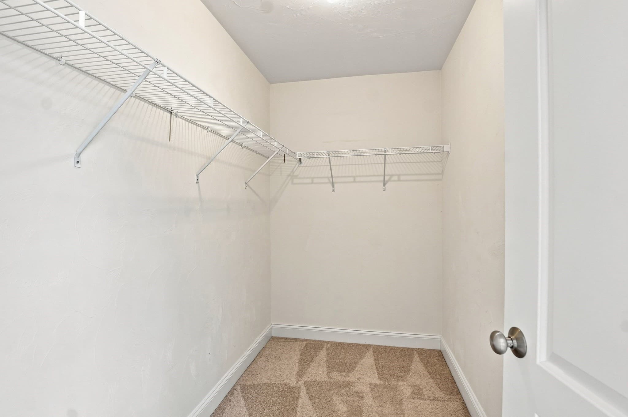 Condominium at 15 Beaver Pond Road # 15, Milford MA 01757, photo 27 of 38