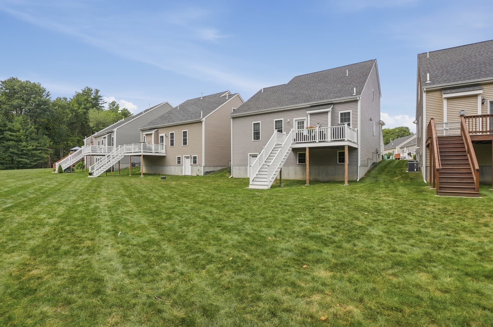 Condominium at 15 Beaver Pond Road # 15, Milford MA 01757, photo 34 of 38