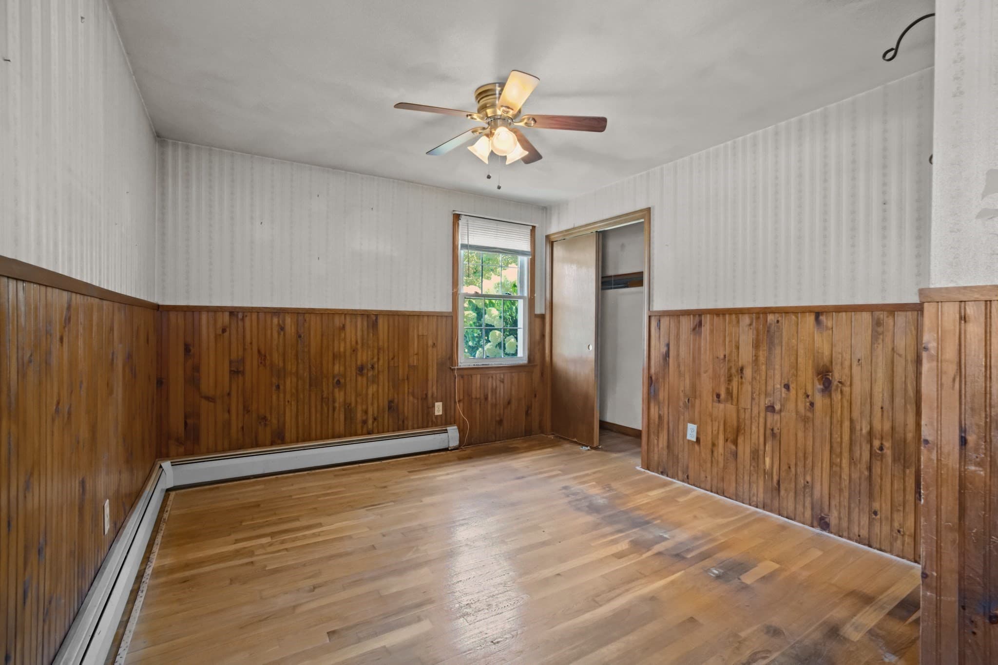 Single Family Residence at 127 Kenmar Dr, Somerset MA 02726, Somerset, photo 13 of 21