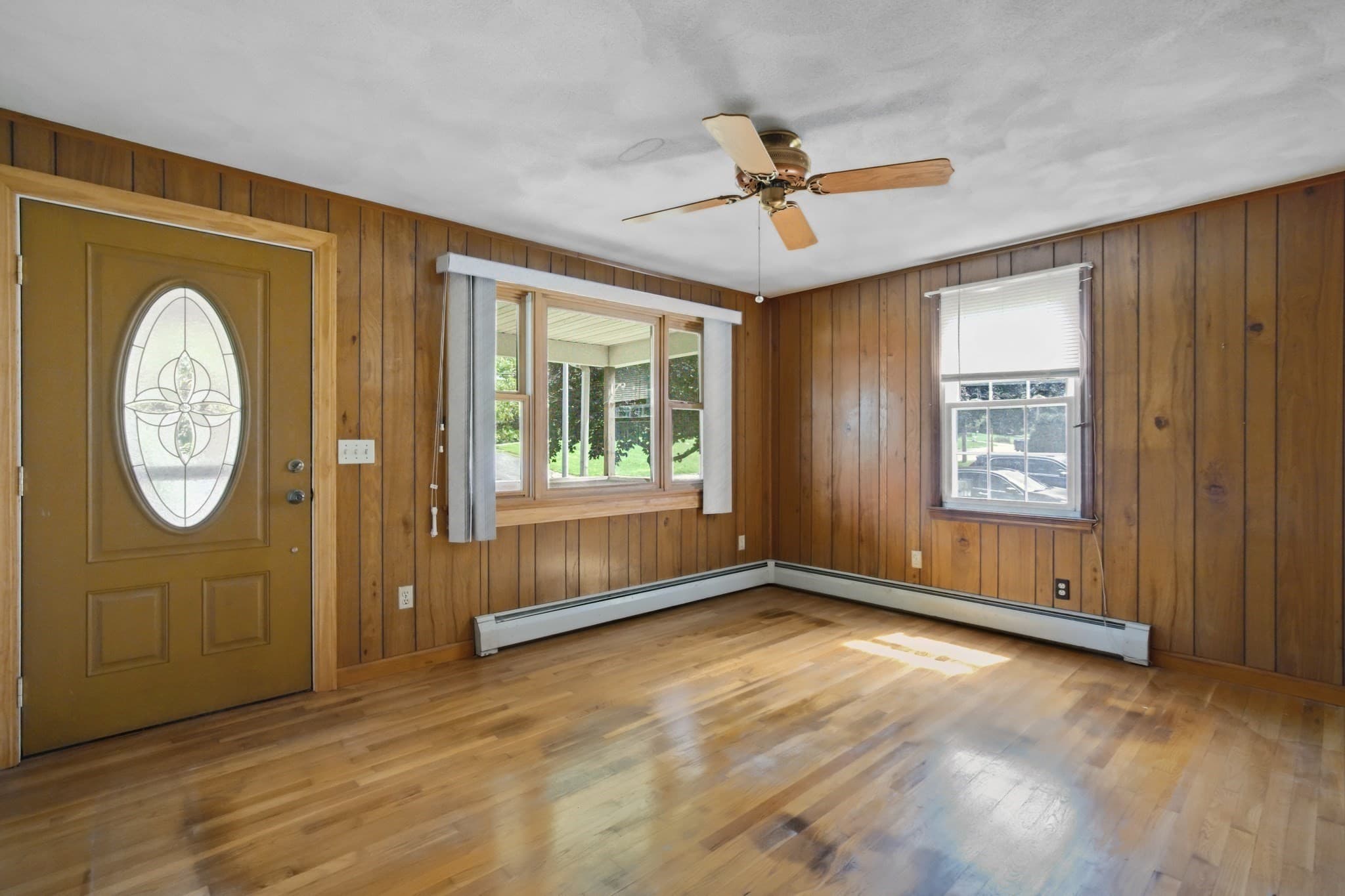 Single Family Residence at 127 Kenmar Dr, Somerset MA 02726, Somerset, photo 5 of 21