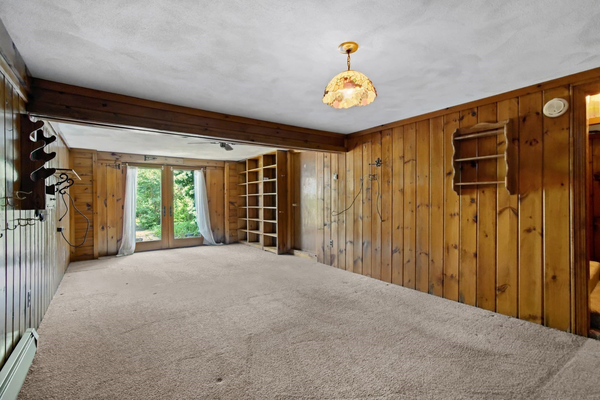 Single Family Residence at 127 Kenmar Dr, Somerset MA 02726, Somerset, photo 15 of 21