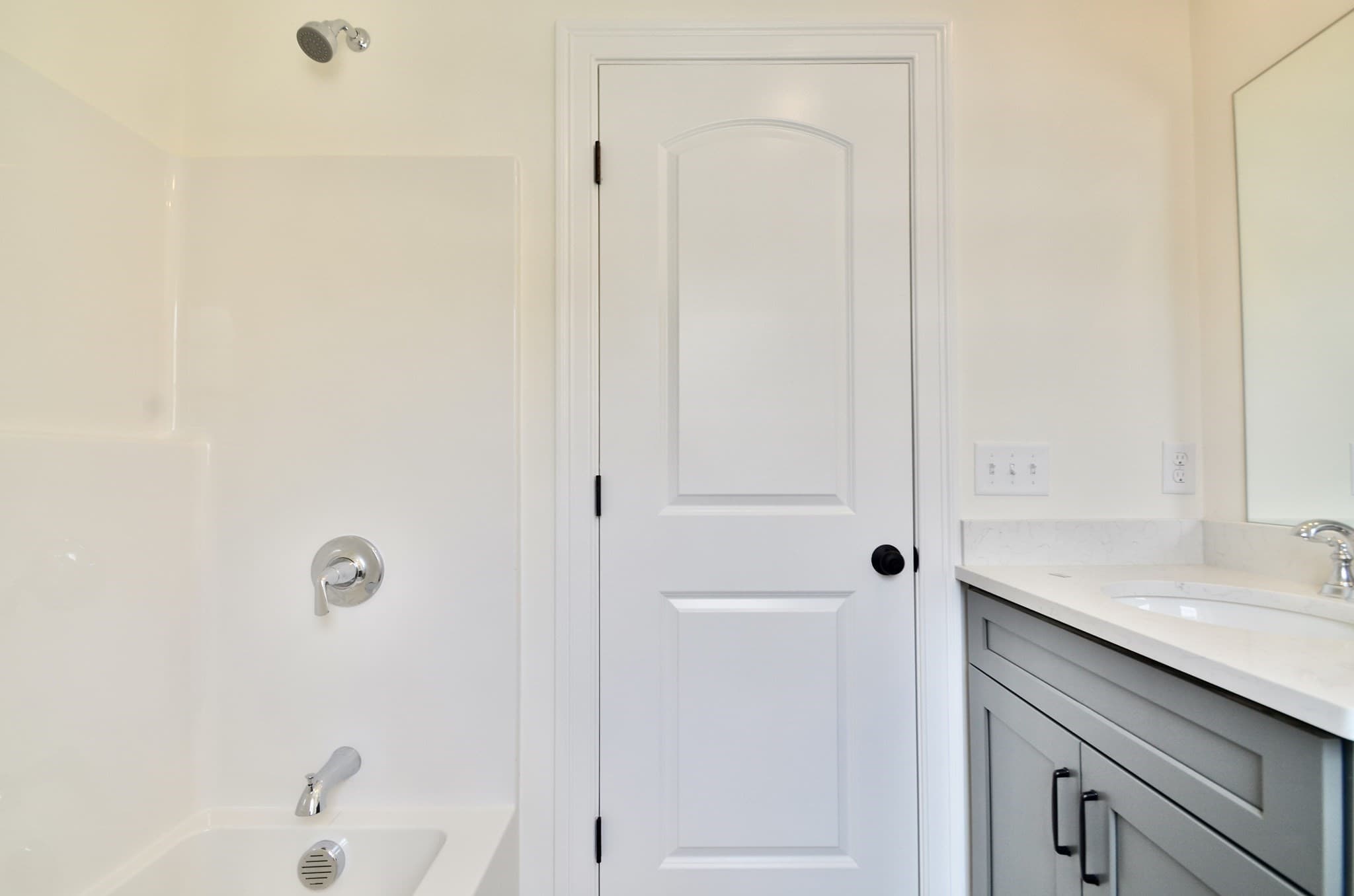 Single Family Residence at 23D Crownshield # 23D, Uxbridge MA 01569, Uxbridge, photo 23 of 24
