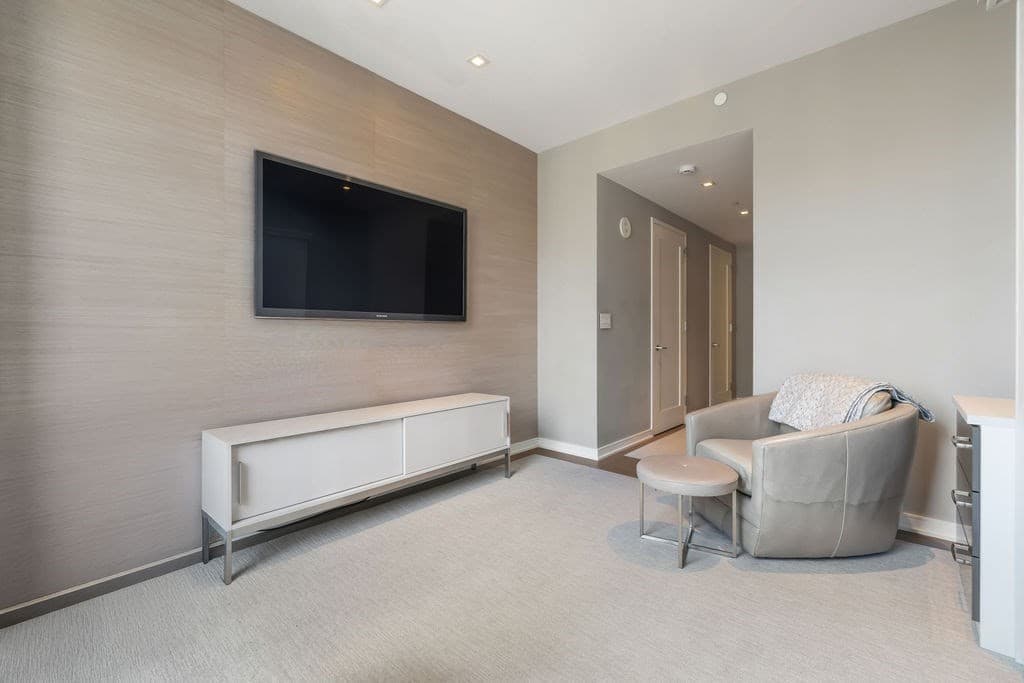Condominium at 580 Washington St, Boston MA 02111, photo 16 of 42