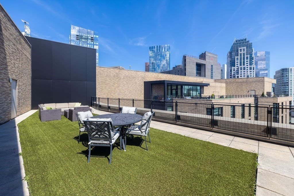 580 Washington St, Boston MA 02111