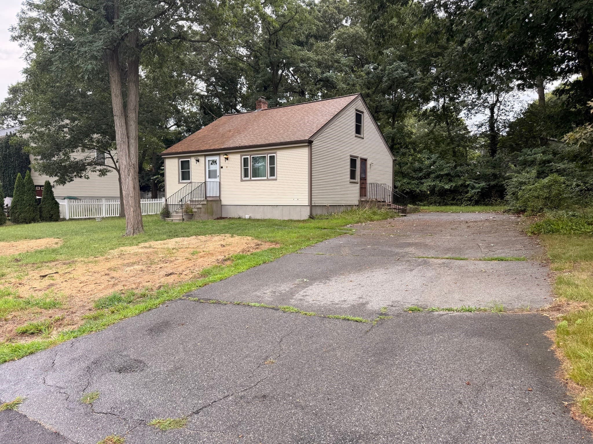 Single Family Residence at 16 Assonet Blvd, Freetown MA 02702, Freetown, photo 3 of 23