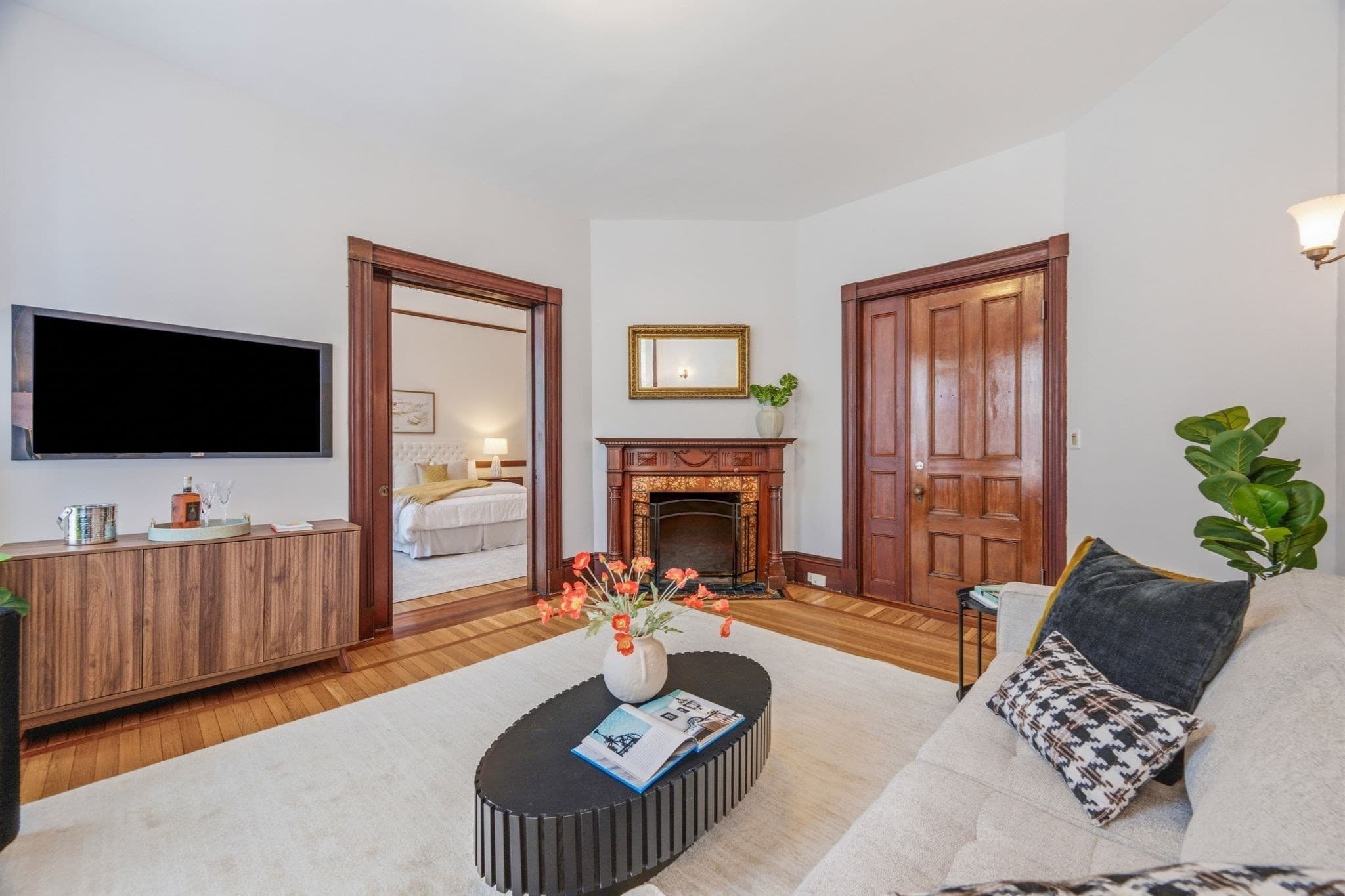 Condominium at 62 Cypress # 1, Brookline MA 02445, Brookline, photo 13 of 38