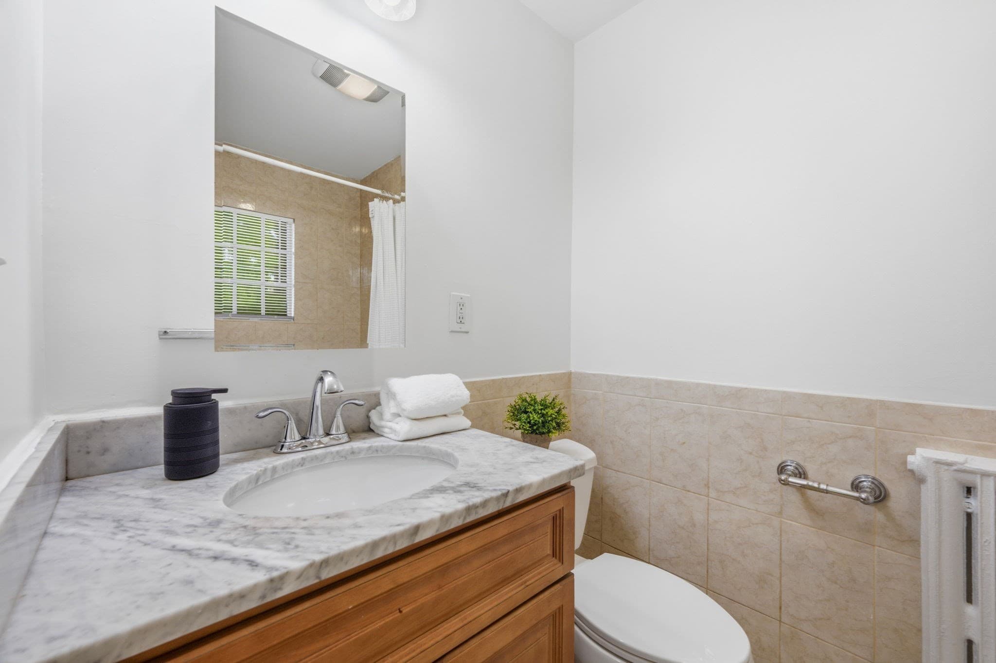 Condominium at 62 Cypress # 1, Brookline MA 02445, Brookline, photo 29 of 38