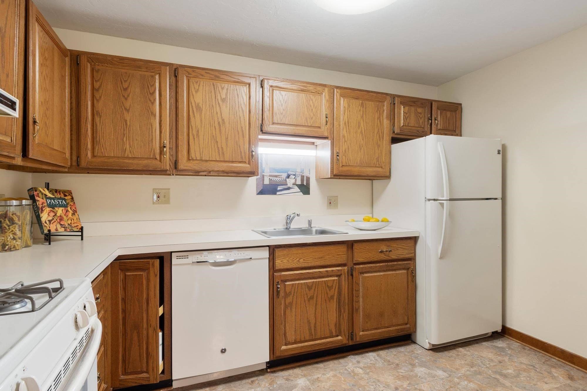 Condominium at 1 Victoria Dr # 1, Auburn MA 01501, Auburn, photo 12 of 32
