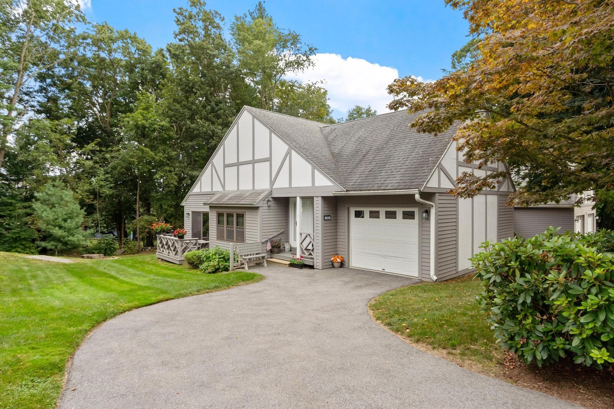 1 Victoria Dr # 1, Auburn MA 01501