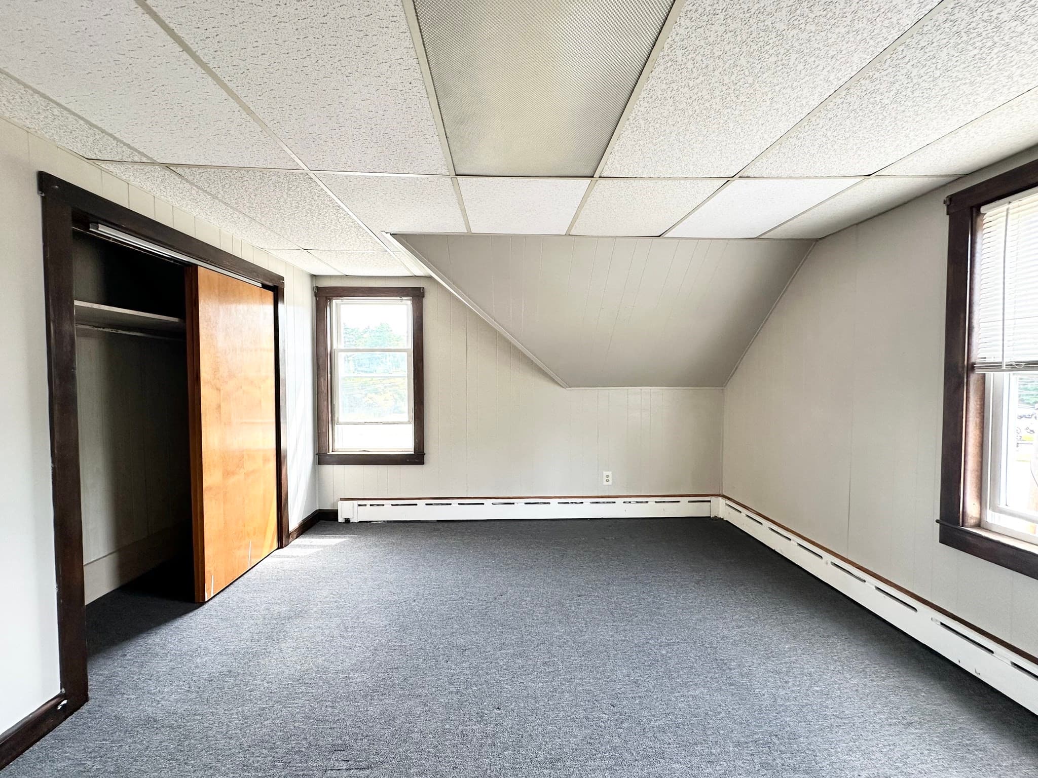 Single Family Residence at 202 N Quarry St, Dartmouth MA 02747, Dartmouth, photo 12 of 13