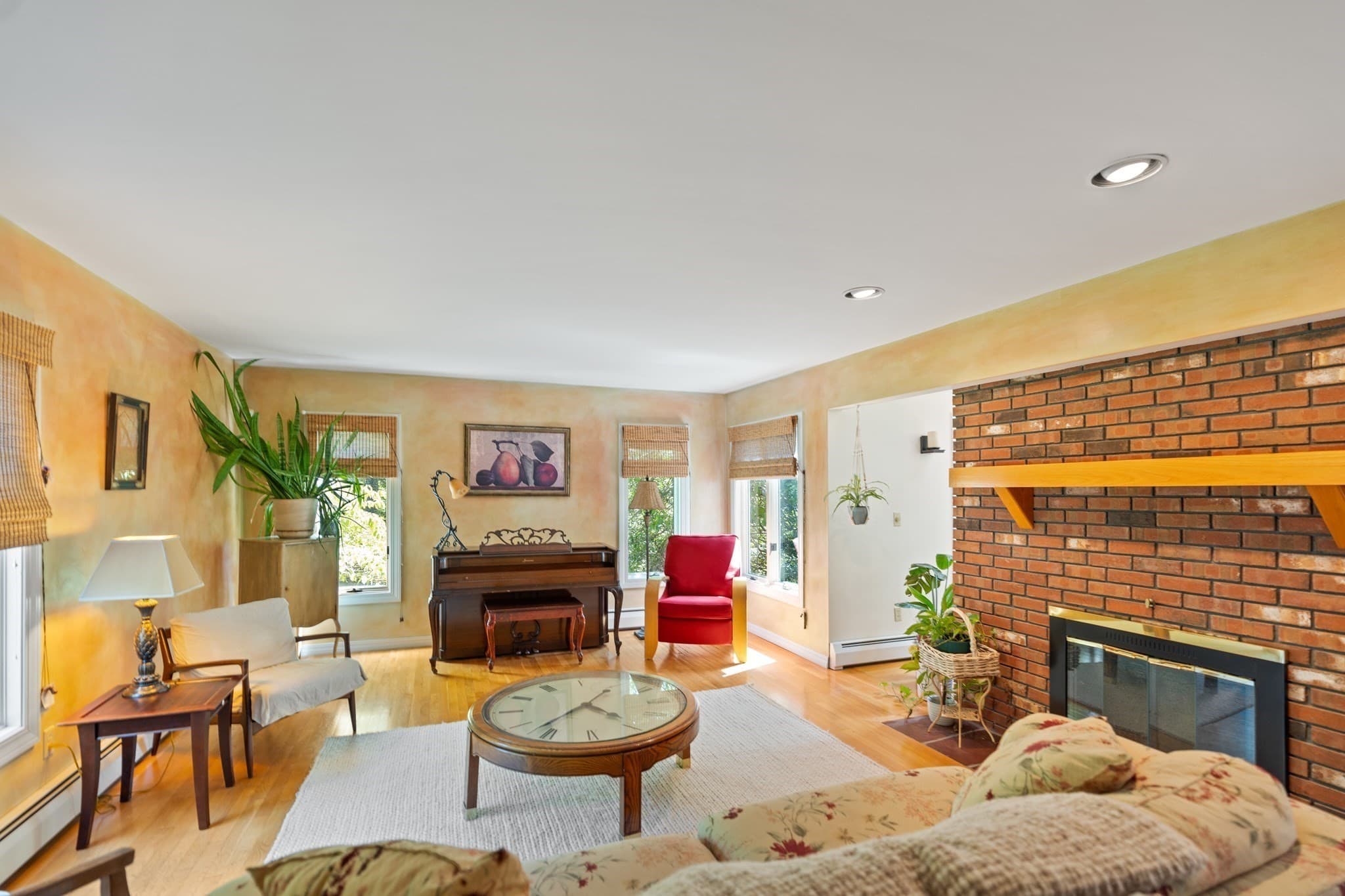 Single Family Residence at 39 Stuart Rd, Rochester MA 02770, Rochester, photo 13 of 32