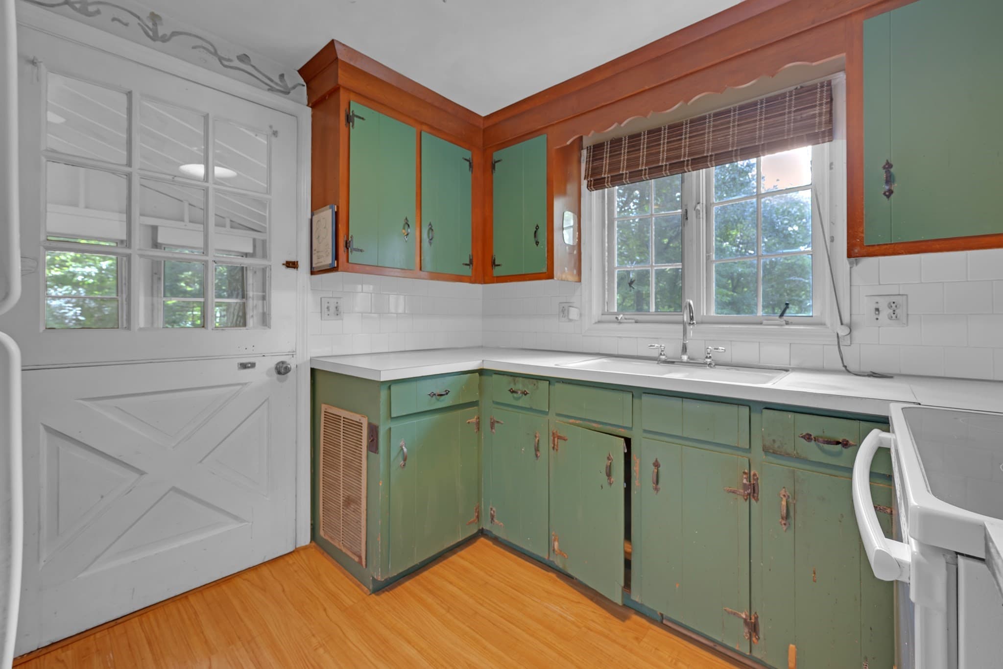 Single Family Residence at 21 Wells Park Rd, Sturbridge MA 01566, Sturbridge, photo 7 of 38