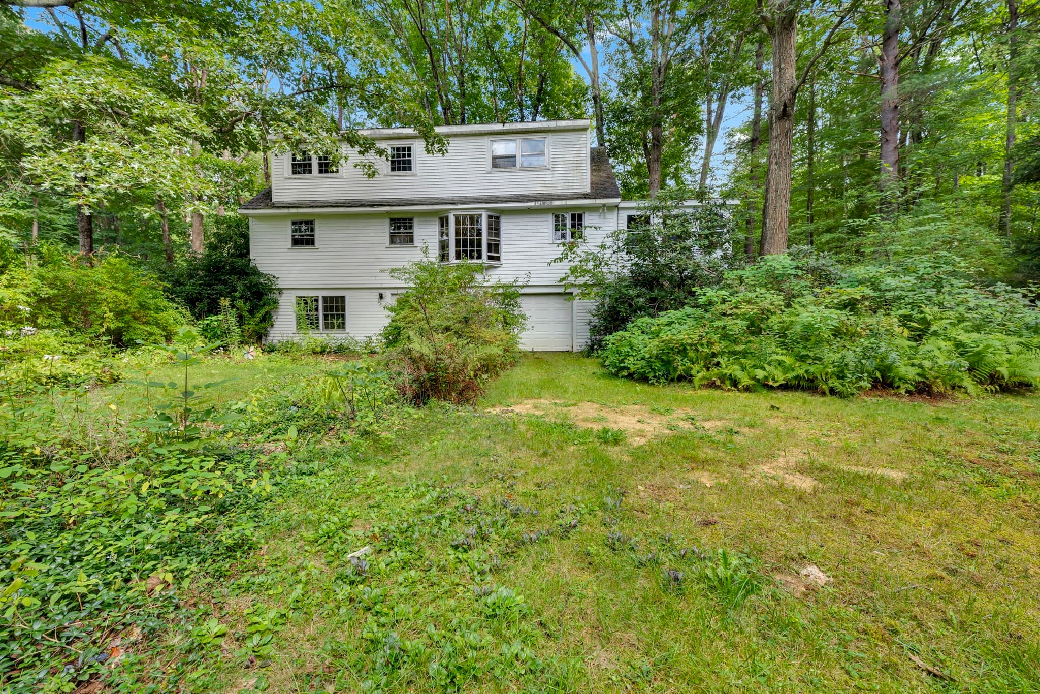 Single Family Residence at 21 Wells Park Rd, Sturbridge MA 01566, Sturbridge, photo 32 of 38