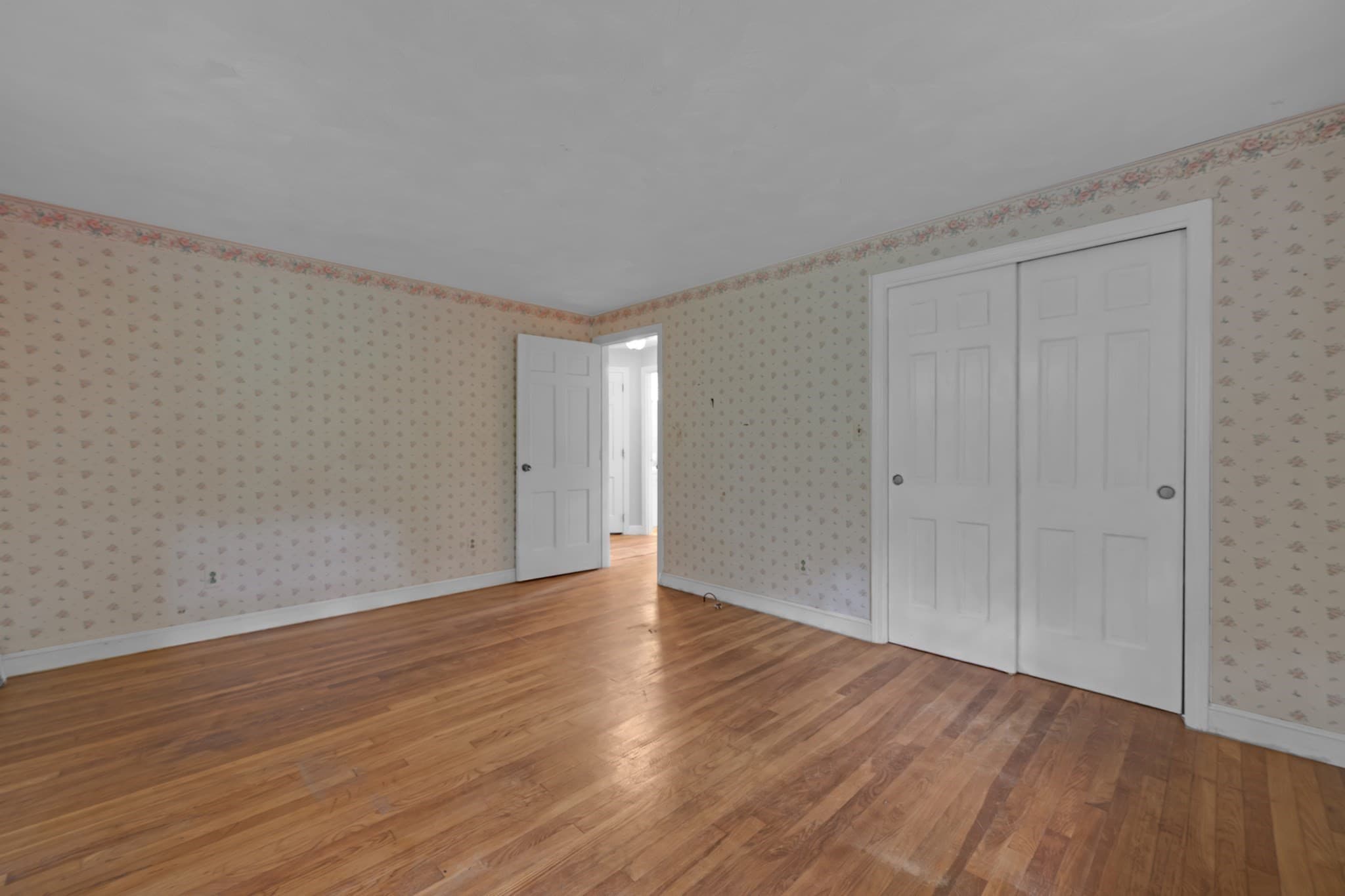 Single Family Residence at 21 Wells Park Rd, Sturbridge MA 01566, Sturbridge, photo 14 of 38