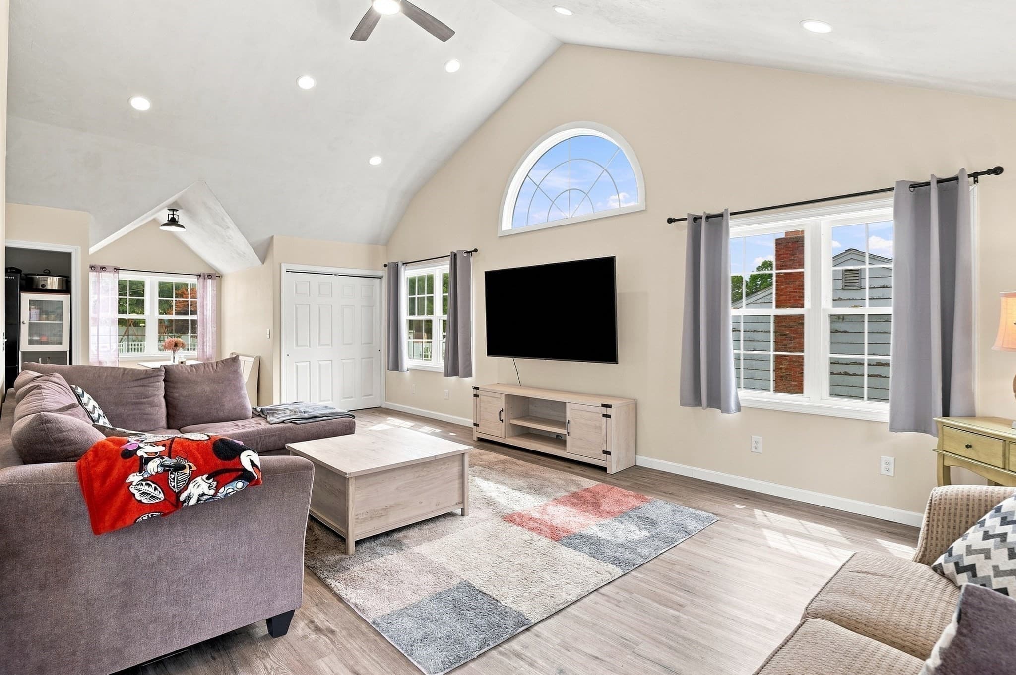 Single Family Residence at 17 Dartmouth Drive, Milford MA 01757, photo 6 of 33