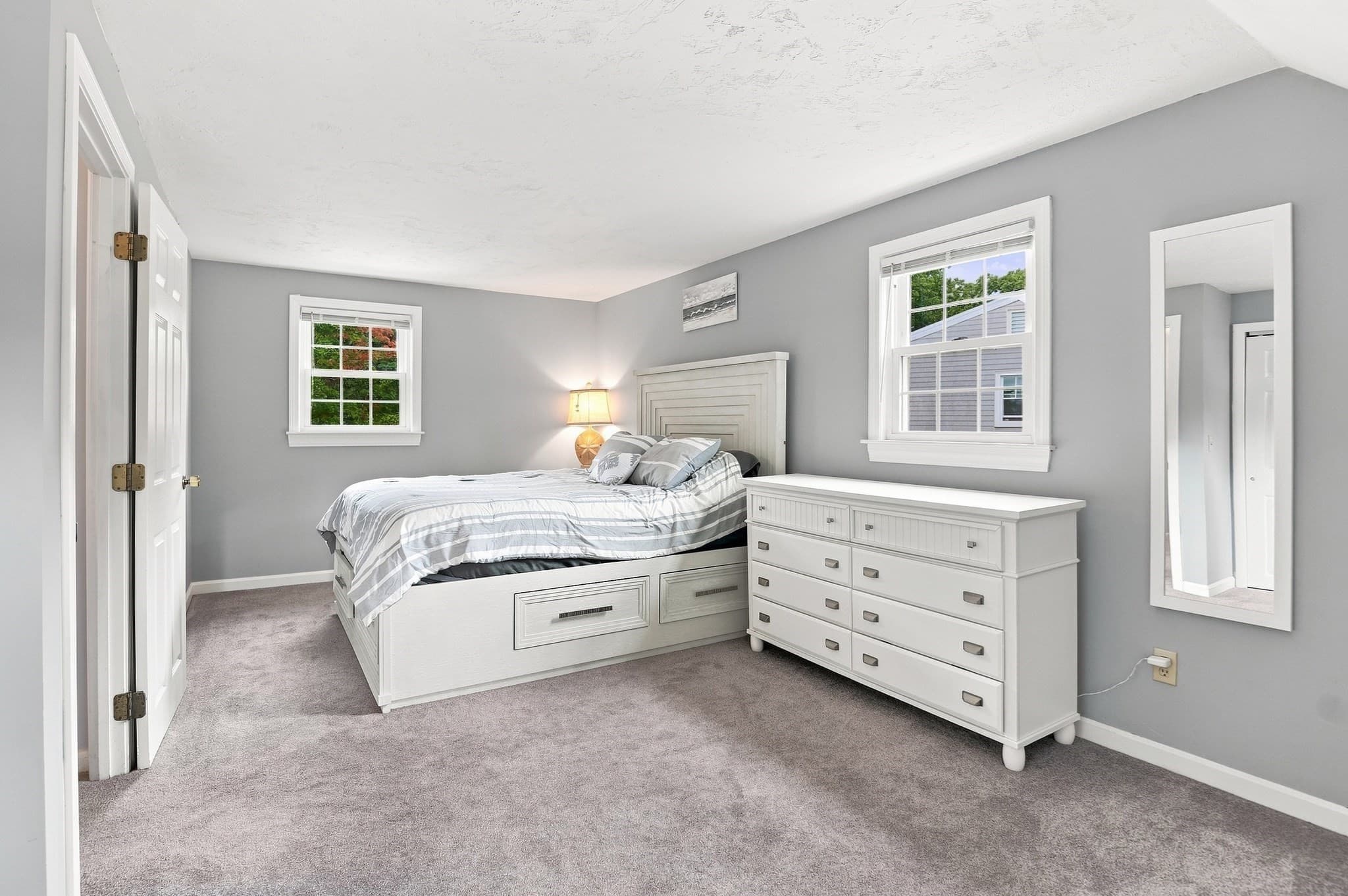 Single Family Residence at 17 Dartmouth Drive, Milford MA 01757, photo 16 of 33