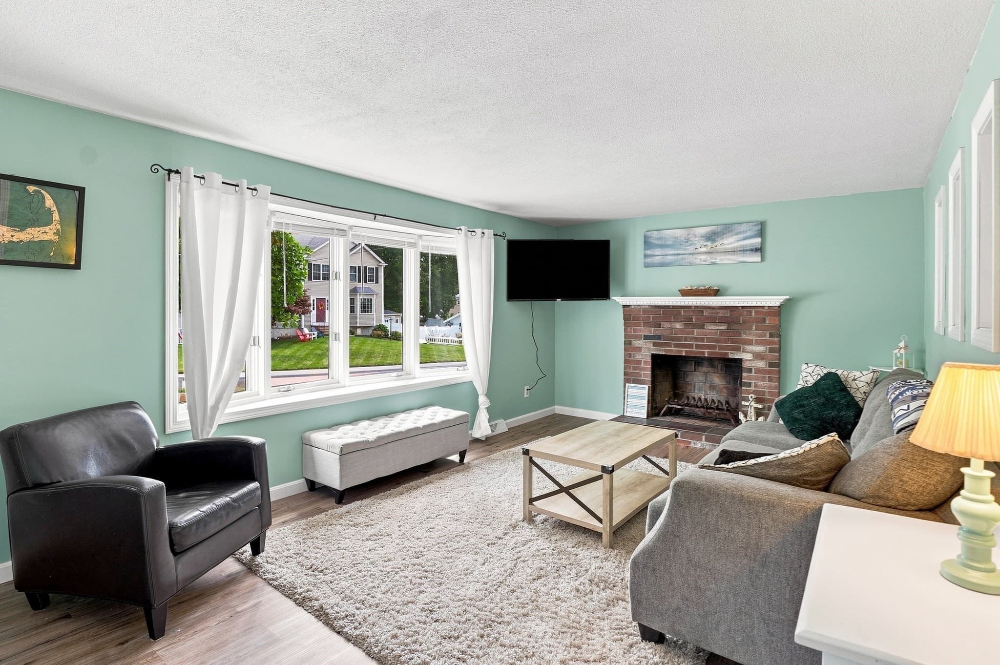 Single Family Residence at 17 Dartmouth Drive, Milford MA 01757, photo 12 of 33
