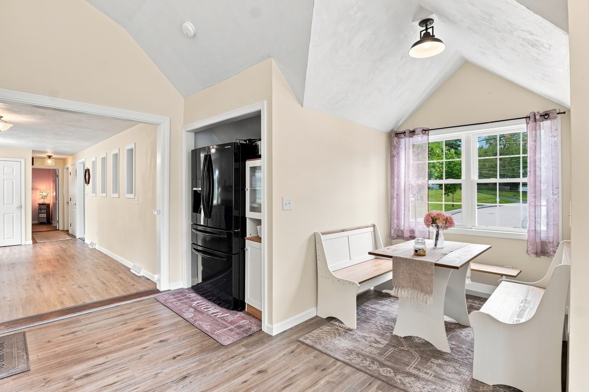 Single Family Residence at 17 Dartmouth Drive, Milford MA 01757, photo 10 of 33