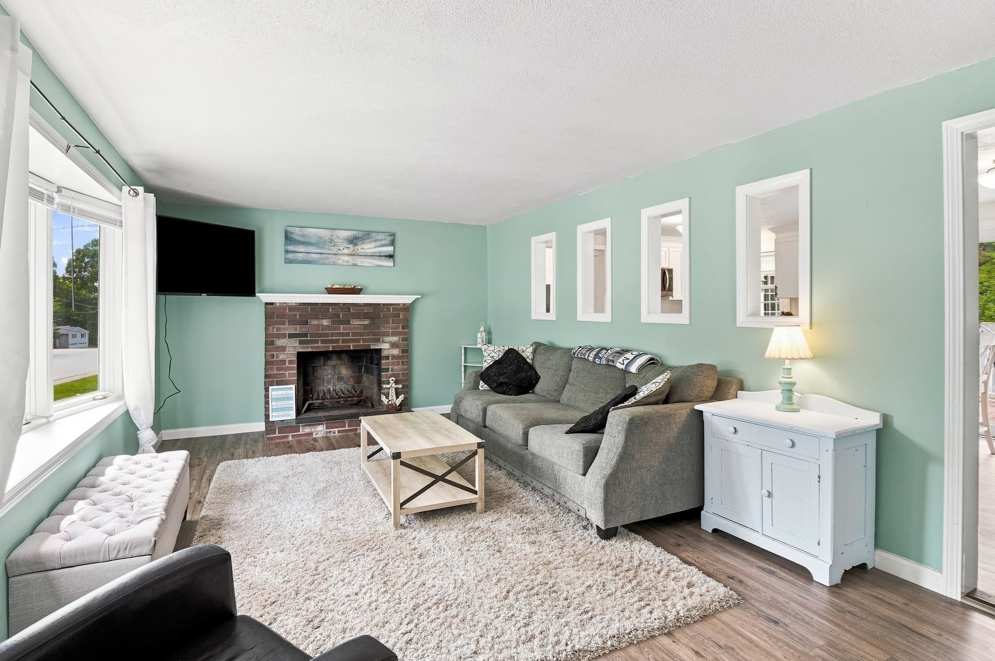 Single Family Residence at 17 Dartmouth Drive, Milford MA 01757, photo 11 of 33