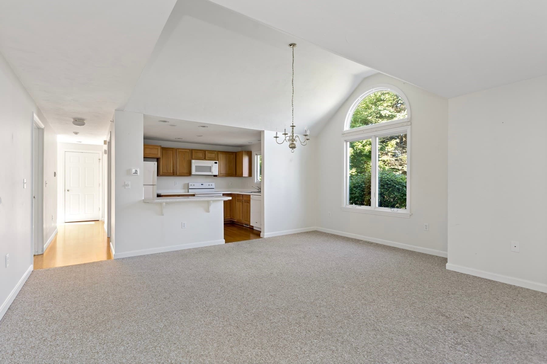 Condominium at 125 Leisure Green Dr # 167, Mashpee MA 02649, Mashpee, photo 3 of 27