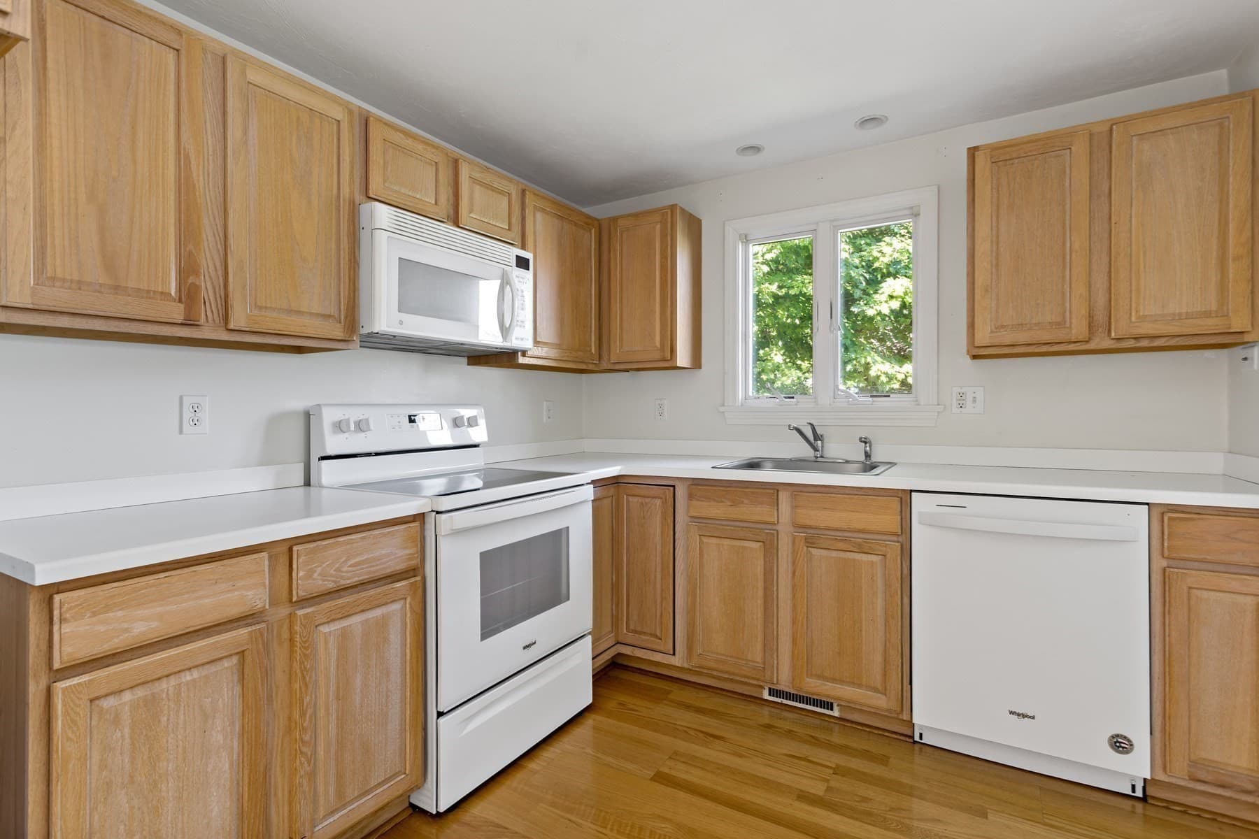 Condominium at 125 Leisure Green Dr # 167, Mashpee MA 02649, Mashpee, photo 9 of 27