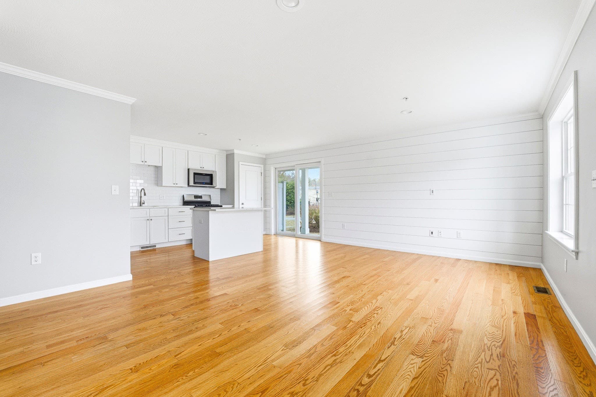 Condominium at 138 Elm Street # 35, Kingston MA 02364, Kingston, photo 3 of 25