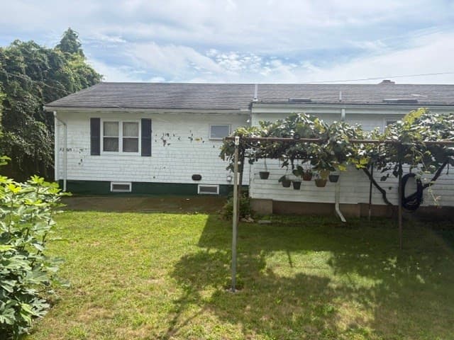 Single Family Residence at 38 Hilton Street, Somerset MA 02725, Somerset, photo 2 of 12