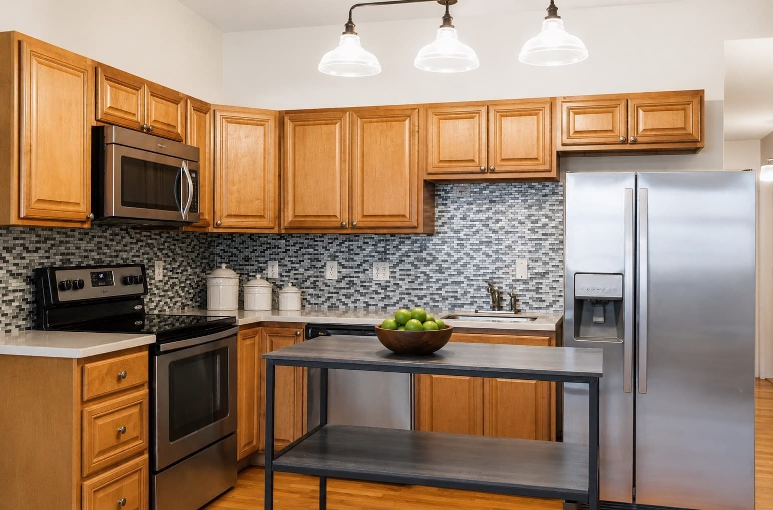 Condominium at 252 E Street # 1, Boston MA 02127, photo 5 of 12