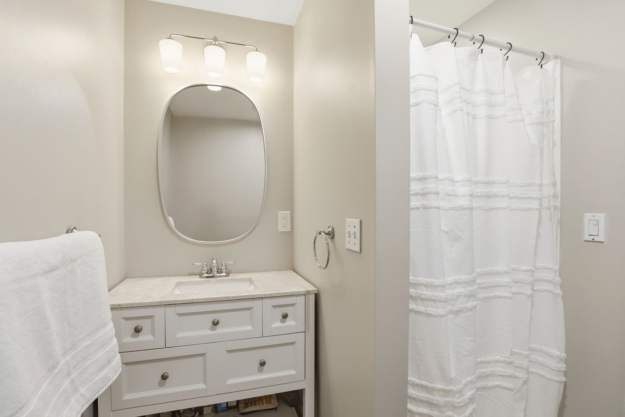 Condominium at 252 E Street # 1, Boston MA 02127, photo 9 of 12