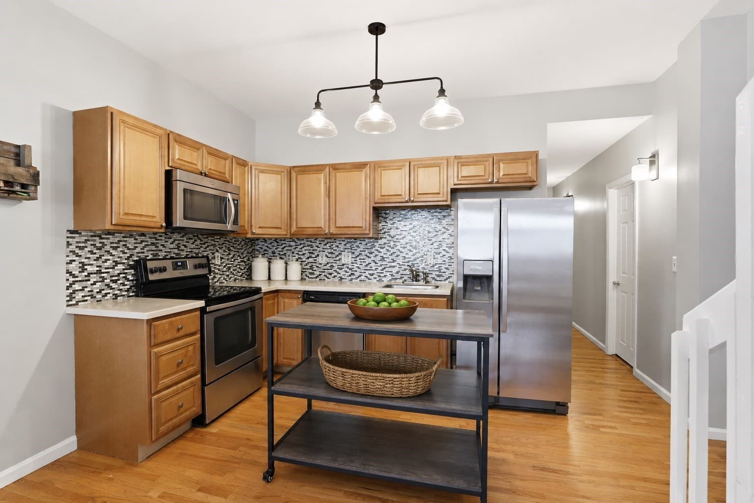 Condominium at 252 E Street # 1, Boston MA 02127, photo 4 of 12