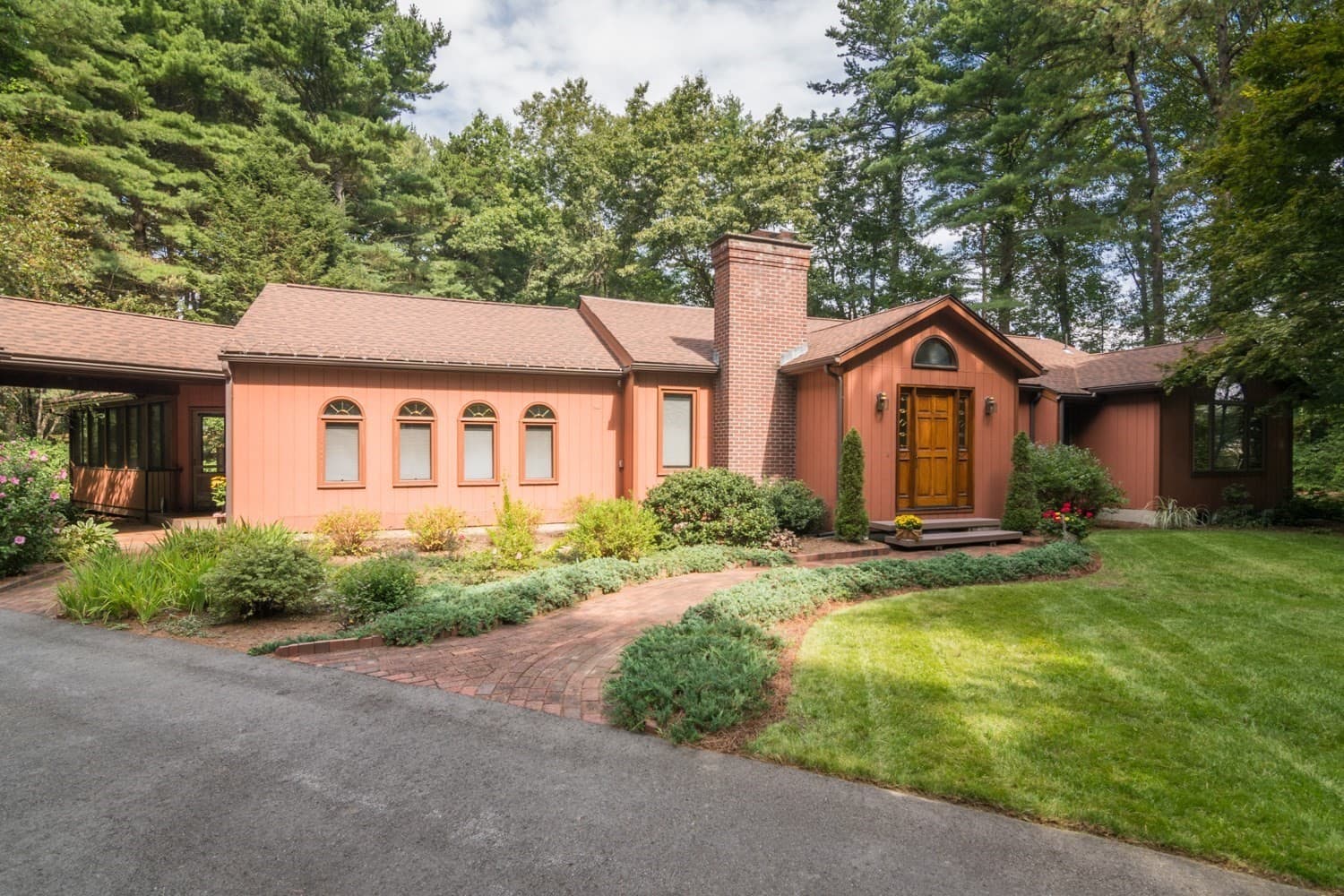 83 Long Plain Rd, Whately MA 01373