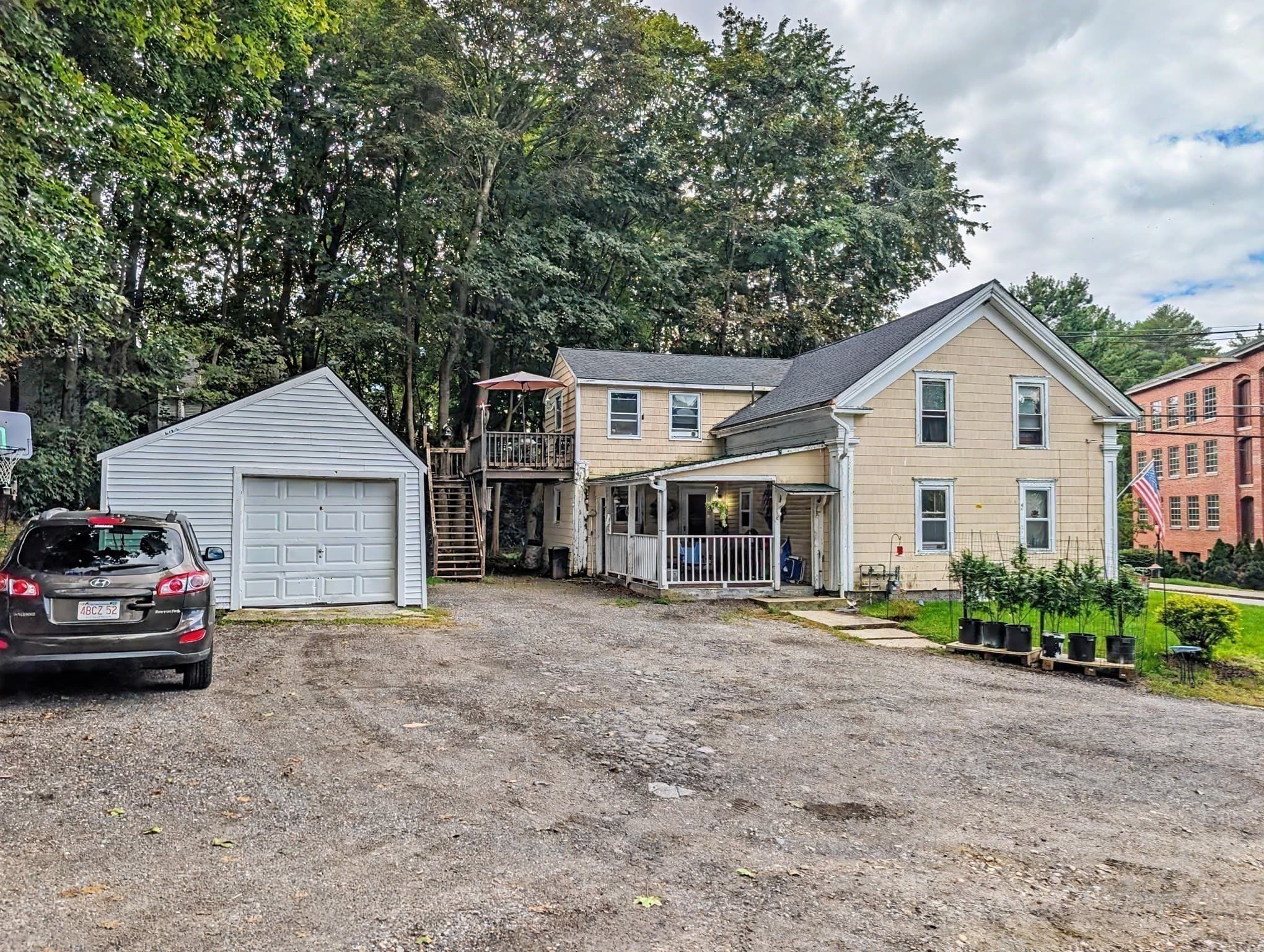 Multi Family at 23 North St, Douglas MA 01516, photo 2 of 31