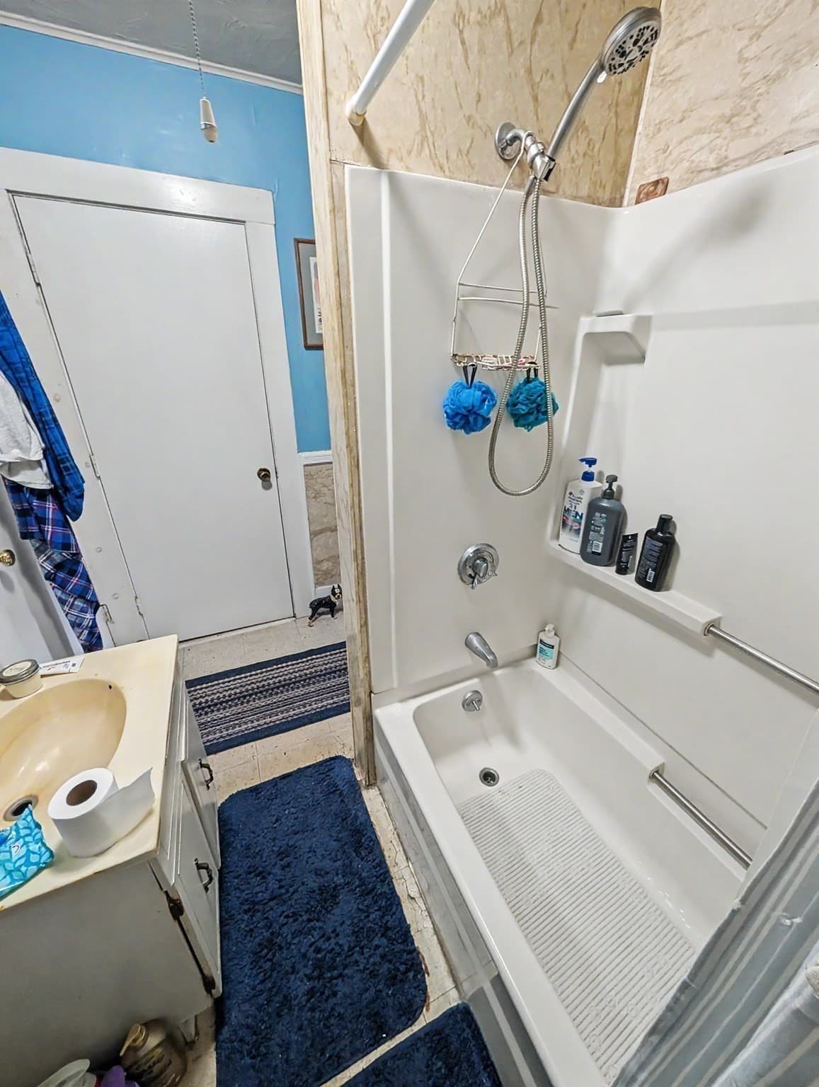 Multi Family at 23 North St, Douglas MA 01516, photo 12 of 31