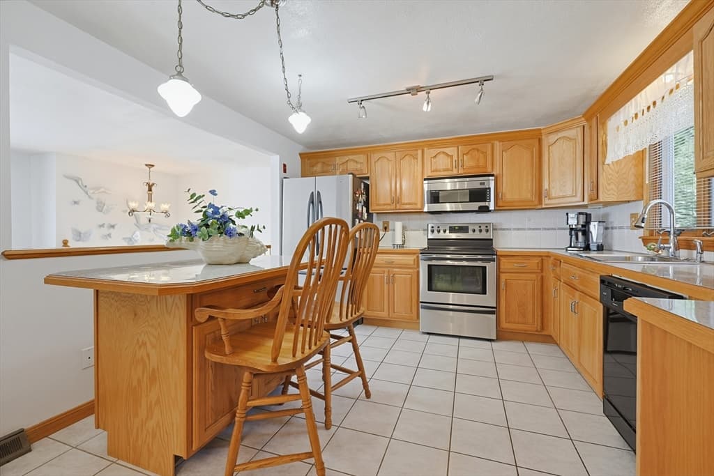 Single Family Residence at 80 Joanne Rd, Stoughton MA 02072, Stoughton, photo 12 of 42