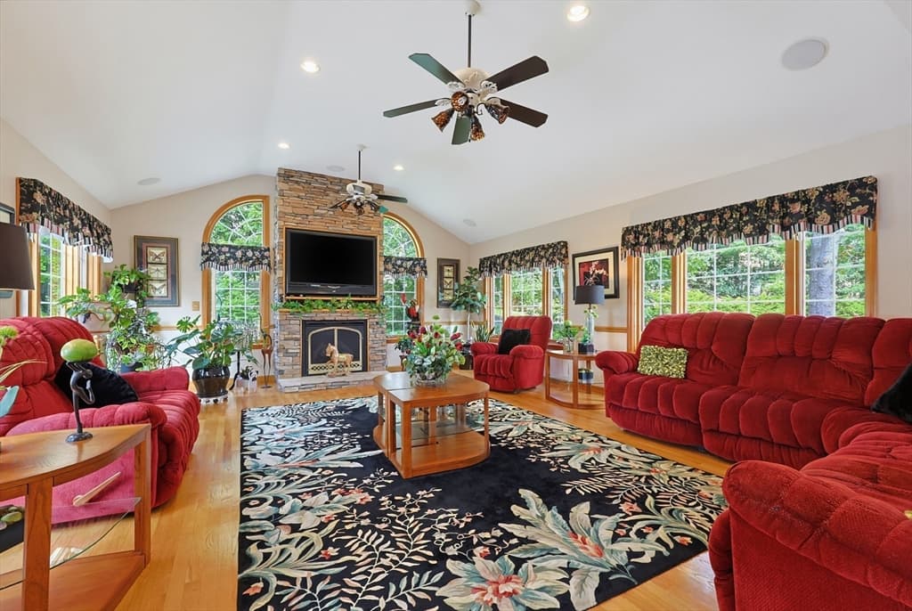 Single Family Residence at 80 Joanne Rd, Stoughton MA 02072, Stoughton, photo 5 of 42