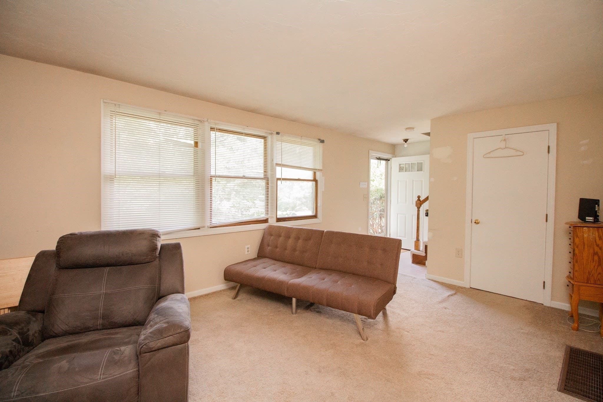 Condominium at 627 Pulaski, Bellingham MA 02019, Bellingham, photo 6 of 17