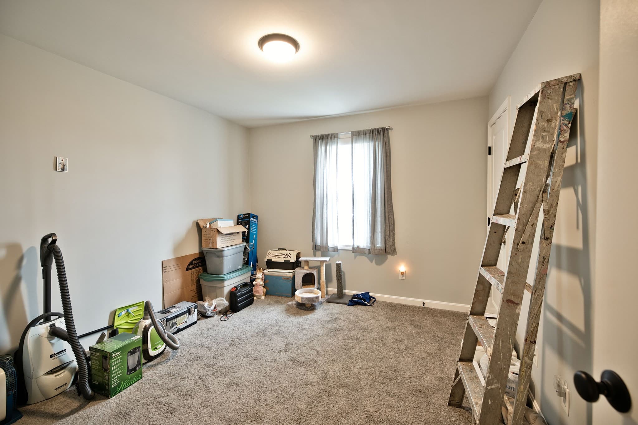Single Family Residence at 53 Pulaski St, Fall River MA 02721, Fall River, photo 14 of 32