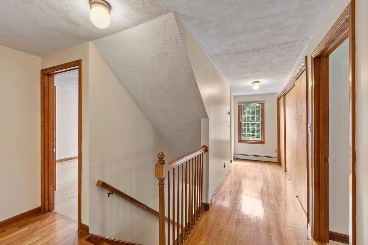 Single Family Residence at 4 Apple Tree Ln, Wilmington MA 01887, Wilmington, photo 20 of 33