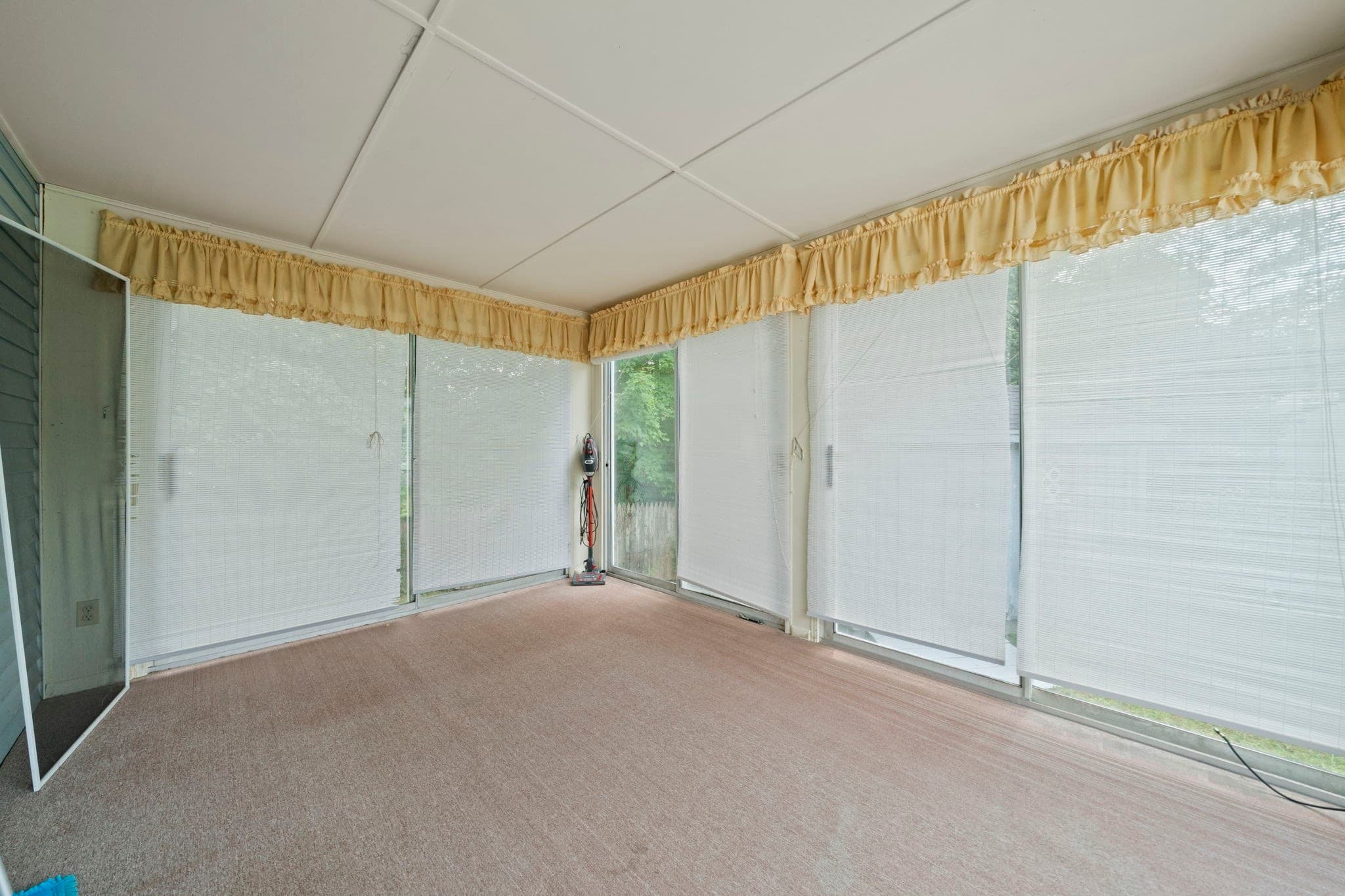 Mobile Home at 9 Hornbeam, Rockland MA 02370, Rockland, photo 27 of 28